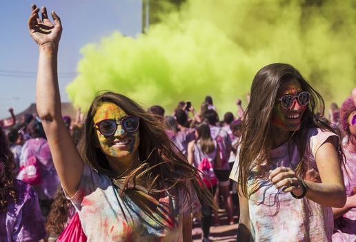 holi - Image 1